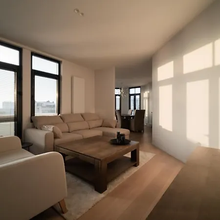 Luxurious Penthouse On Prime Location